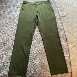 Bonobos  Olive Men's golf pants 30/30 slim.